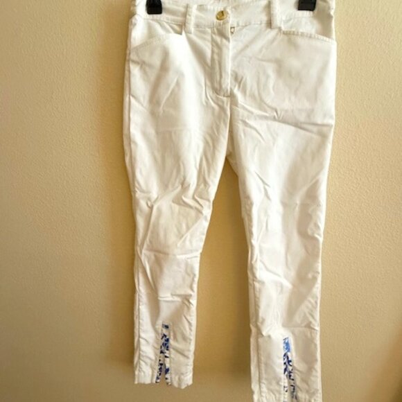 BRENDRATTI  Gina Cropped Trouser in Solid White-Medallion print trim - Picture 1 of 4